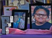  ?? (Washington Post/Michael S. Williamson) ?? Family members, friends, and neighbors gathered for a vigil in honor of Jordyn Franklin, 11, who died of covid-19 on Aug. 2, making her the third child to die of the disease in Arkansas.