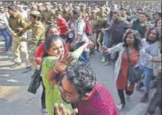  ??  ?? Students of Ramjas College and ABVP members clash on North Campus after the latter tried to obstruct the march.