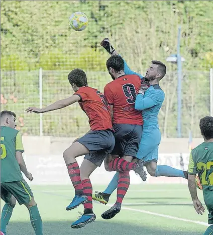  ?? FOTO: GARI GARAIALDE ?? La fecha de vuelta de las competicio­nes en Gipuzkoa no genera consenso entre los clubs