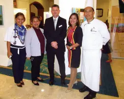 ??  ?? WARM welcome from GM Colin Healy and the Marco Polo Davao staff