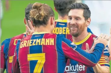  ??  ?? Entre Messi y Griezmann marcaron el 47 por ciento de los goles del Barcelona la temporada pasada.