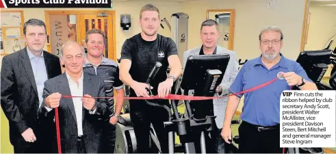  ??  ?? VIP Finn cuts the ribbon helped by club secretary Andy Scott, president Walter McAllister, vice president Davison Steen, Bert Mitchell and general manager Steve Ingram