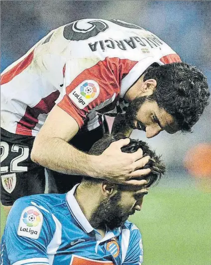  ?? FOTO: FERNANDO GÓMEZ ?? Raúl García fue sustituido por Beñat en la segunda parte después de haber realizado un gran esfuerzo durante el partido