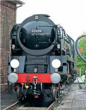  ??  ?? Above: S RM erchantN avyP acificN o. 3 5028 ClanL ine is seen at Yeovil Steam Centre, having been turned on May 8, 2010. D ONB ENN