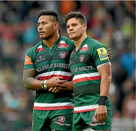 ??  ?? Former Wallaby Matt Toomua, right, shakes hands with Leicester midfield partner Manu Tuilagi.