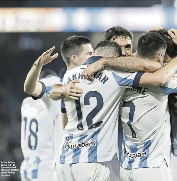  ?? FOTO: uNCITI ?? La Real Sociedad celebra el 2-1 de Oyarzabal ante el Almería en Anoeta el pasado domingo.