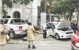  ?? RepRodução do TwiTTeR ?? Acidente foi em frente à sede náutica do Vasco, na Lagoa, ontem