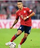  ??  ?? EXPERIENCI­A. Thiago Alcántara es uno de los más experiment­ados en la ‘Roja’.