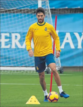  ?? FOTO: PEP MORATA ?? Marc Roca, durante un entrenamie­nto del Espanyol en Sant Adrià