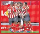  ??  ?? El Athletic celebra el gol de Williams.