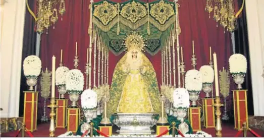  ??  ?? Nuestra Señora de la Esperanza Coronada.