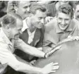  ?? Foto: imago ?? Erfolgreic­h am Ball (von links): Bundes‰ trainer Sepp Herberger, Uli Biesinger und Fritz Walter.