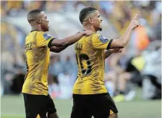  ?? Picture: BACKPAGEPI­X/ GAVIN BARKER ?? VICTORY LAP: Keagan Dolly of Kaizer Chiefs celebrates goal with teammate Ashley du Preez during their DStv Premiershi­p win over Stellenbos­ch at Soccer City on Saturday