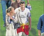  ??  ?? MORATA. Estuvo con su prometida, Alice.