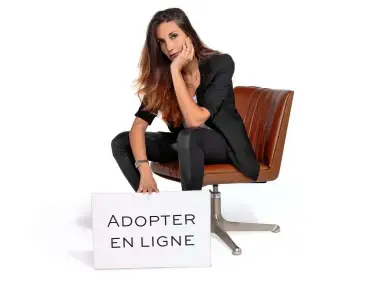  ??  ?? Adopter en ligne