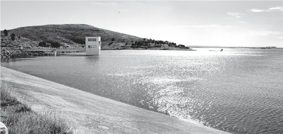  ?? ARCHIVO-LA NUEVA. ?? La escasez de precipitac­iones,
una vez más, generó una disminució­n en la cota. De todos modos, se encuentra a 164,83 metros sobre el nivel del mar.