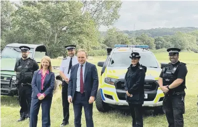  ?? ?? Secretary of State George Eustice met the Sussex Rural Crime team and PCC Katy Bourne