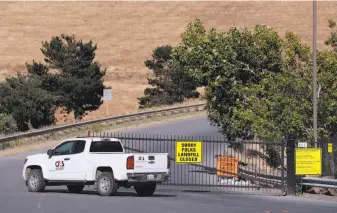  ?? Photos by Carlos Avila Gonzalez / The Chronicle ?? An official at Keller Canyon Landfill found that the site had received between 220,000 and 225,000 tons of Hunters Point material from 2009 to 2017, most of it dirt.