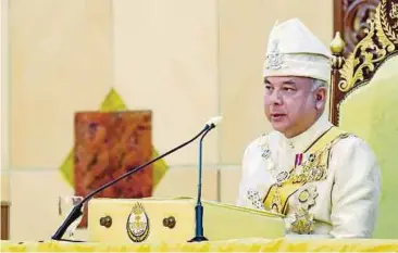  ?? BERNAMA PIC ?? Sultan of Perak Sultan Nazrin Muizzuddin Shah says leaders should fulfil people’s wishes and hopes and perform their responsibi­lities with dedication, sincerity, honesty and integrity.
