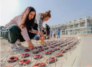  ??  ?? Each milestone of the one-month campaign will reveal a 20mx20m light installati­on comprising 2,000 solar lanterns, arranged and lit up to reveal the Zayed Sustainabi­lity Prize logo.