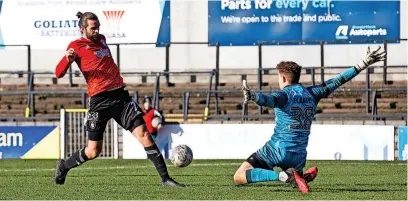  ?? ?? Ciller blow
Cillian Sheridan makes it 2-0 as the Spiders put on a show