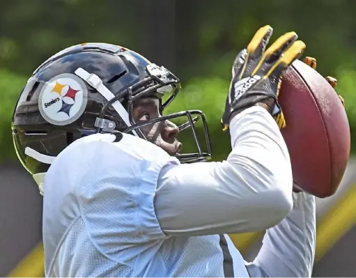  ?? Peter Diana/Post-Gazette ?? Wide receiver James Washington has plenty of competitio­n in the Steelers’ receiving corps between new additions like experience­d NFLer Donte Moncrief and recently drafted rookie Diontae Johnson, chosen with the 66th overall pick last month.