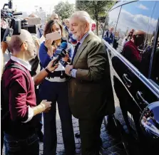  ?? ANSA ?? Aurelio De Laurentiis, ieri, fuori dalla sede del Municipio di Napoli