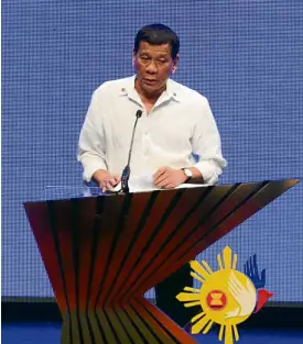  ?? —RHOY COBILLA/POOL ?? SUMMITOPEN­ING President Duterte declares open the Associatio­n of Southeast Asian Nations (Asean) Summit, and announces the approval by Asean leaders of a deal on migrant workers.