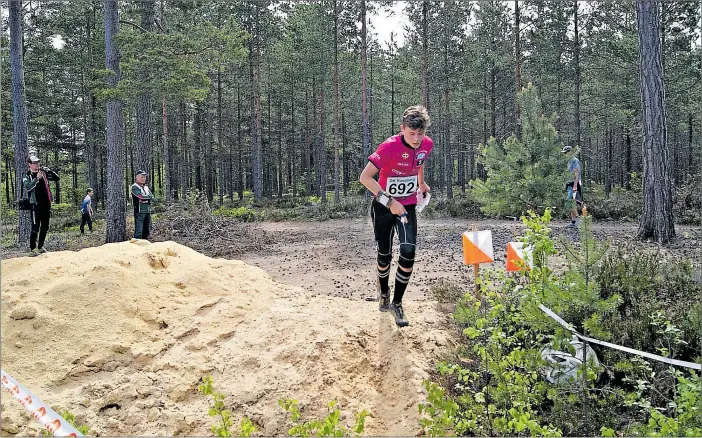  ??  ?? HEMMASEGER. Karl Emil Lemström var etta bland 16-åringarna.