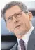  ?? FOTO: MURAT ?? Der Zeiss-Vorstandsv­orsitzende, Michael Kaschke, kritisiert die Oberkochen­er Wirtschaft­spolitik.