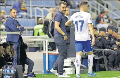  ??  ?? Aritz López Garai fue despedido del Tenerife 35 minutos después de haber empatado contra el Cádiz.