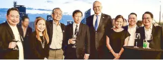  ??  ?? Top executives from corporatio­ns in the startup ecosystem enjoy cocktails at Terrace 33 of City Garden Grand Hotel in Makati for QNNECT: The QBO App launch. (From left) DDB chairman and CEO Gil Chua, Smart Communicat­ions CFO Chaye Cabal-Revilla,...