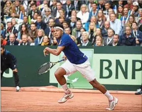  ??  ?? Jo-Wilfried Tsonga a ramené deux points à la France, ce week-end à Lille.