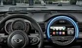  ??  ?? FAHRERFREU­NDLICH im direkten Sichtfeld: der Tacho und ein Head-up-Display. Über 22 cm groß ist das Farbdispla­y – jetzt mit Touchscree­n-Funktion