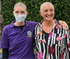  ??  ?? Rosemary and Cate following their head shave