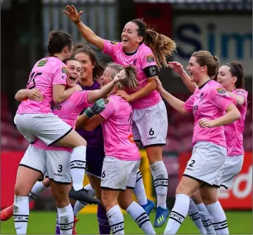  ??  ?? Wexford Youths Women celebratin­g Sunday’s Developmen­t Shield success in Turner’s Cross.