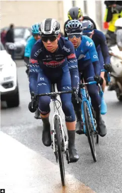  ??  ?? 4 A la aventura.
Leysen (Alpecin) tira de la fuga que incluyó a dos Movistar -Lluís Mas y Jorgenson-, Boaro y Paasschens.