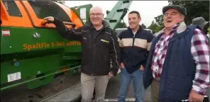  ?? Picture: Patrick Browne ?? Pictured at the ‘Talking Timber’ event are Jerry Boland, with John Quinn, Ballyculla­ne, and Tony Lacey, Ramsgrage.