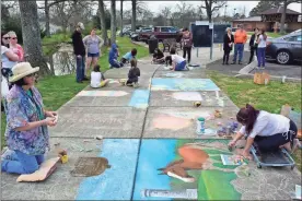  ??  ?? More than 300 members of the community stopped by Fort Oglethorpe’s GilbertSte­phenson Park on Sunday, March 18, to take part in the Thriving Communitie­s pop-up Chalk Art event. (Contribute­d photo/Ken Newell)