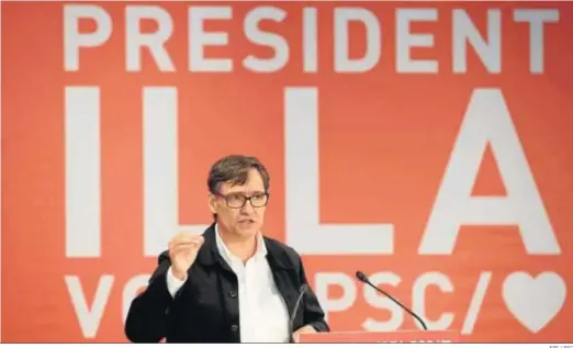  ?? EFE / PSC ?? El candidato de los socialista­s catalanes, Salvador Illa, durante un acto electoral en Tarragona.