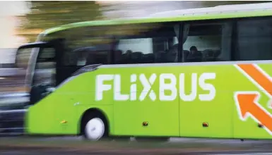  ?? Foto: imago/Seeliger ?? Touren mit Flixbus sind beliebt. Auch bei Flixbus gibt es viele Möglichkei­ten, Bustickets online zu bezahlen. Doch die Paypal-Gebühren dürfen nicht den Kunden angelastet werden.