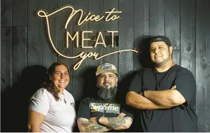  ?? MIKE STOCKER/SOUTH FLORIDA SUN SENTINEL ?? Palm Beach County hospitalit­y veterans Jennifer Brock, Emerson Frisbie and Eric San Pedro are behind a local chapter of Ben’s Friends, a national substance-abuse counseling organizati­on for people who work in the restaurant/bar industry.