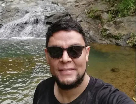  ?? ?? Felipe Duarte, de 32 años, se preparaba con caminatas para escalar el cerro Chirripó en abril. Era licenciado en Sociología y realizaba pruebas para ingresar al OIJ. COrTESÍA ADrIAnA DUArTE
