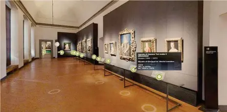  ??  ?? Virtual tour. Da metà aprile gli Uffizi di Firenze hanno reso disponibil­e un tour virtuale dove si può navigare tra le sale, avvicinars­i alle opere, leggere le didascalie . In media 4.200 visitatori al giorno