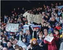  ?? Foto Leon Vidic ?? Praznično ozračje tekme med Slovenijo in Portugalsk­o bo ostalo v zelo lepem spominu.