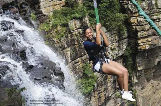  ?? ?? Rea Ntshabele op die Wild Swing by die
Oribi Gorge-natuurrese­rvaat, KwaZulu-Natal.