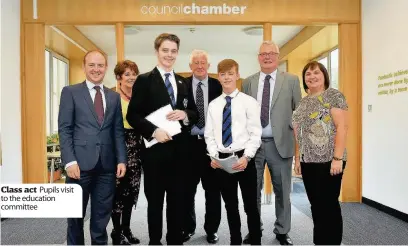  ??  ?? Class act Pupils visit to the education committee