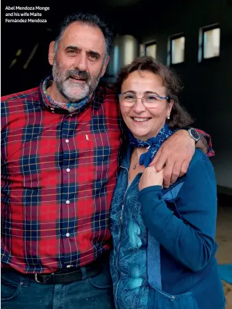  ?? ?? Abel Mendoza Monge and his wife Maite Fernández Mendoza