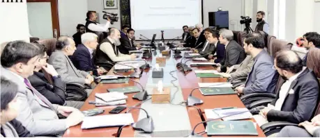 ?? ?? Islamabad: Federal Minister for Commerce, Jam Kamal Khan, convened significan­t meetings with representa­tives from the Sugar Mills Associatio­n and Ethanol Manufactur­er Associatio­n to address pressing concerns affecting their industries. — NNI