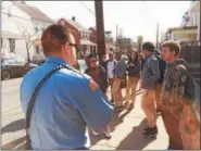  ?? DIGITAL FIRST MEDIA FILE PHOTO ?? A Pottstown police officer trying to move a crowd of Pottstown Middle School students along down North Franklin after school got some back-talk from some of the students.